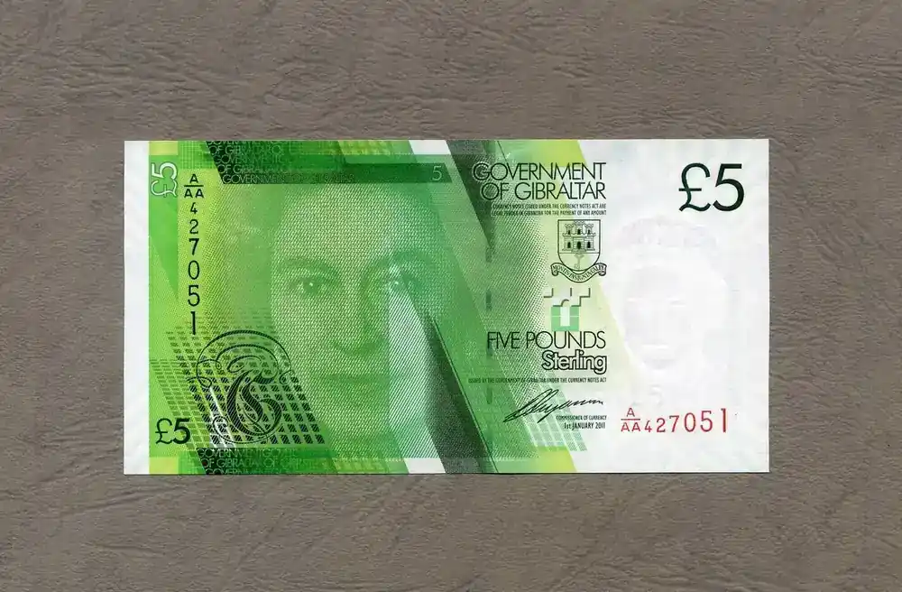 Mega-Angebot | Gibraltar 5 Pounds 2011 P.35 unc/kassenfrisch